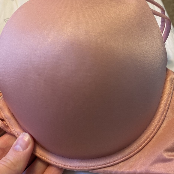 Victorias Secret Very Sexy Push Up Bra - Picture 2 of 8